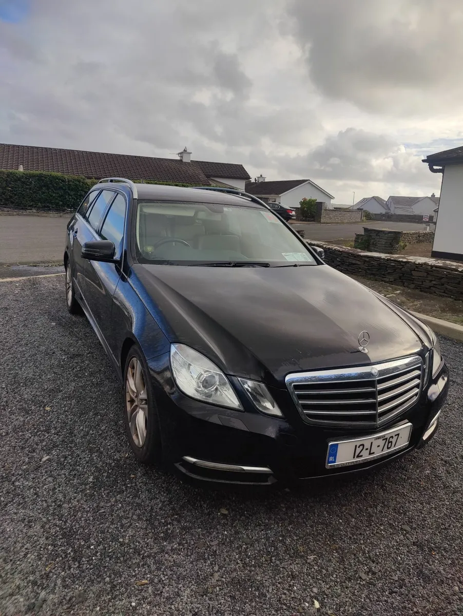 Mercedes-Benz E-Class 2012 - Image 1