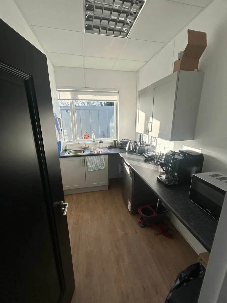 60' (18 m) x 32' (9.7 m) Modular Building for Rent - Image 3