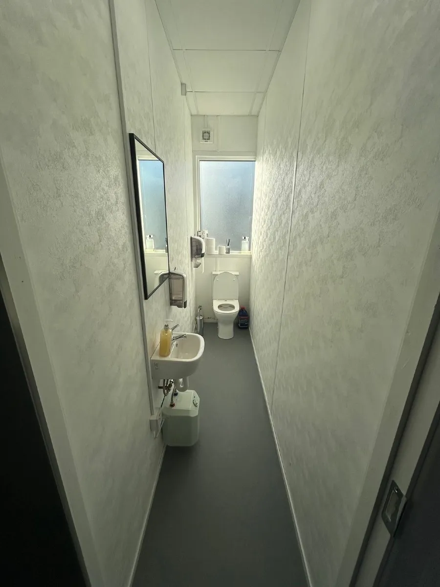 60' (18 m) x 32' (9.7 m) Modular Building for Rent - Image 4