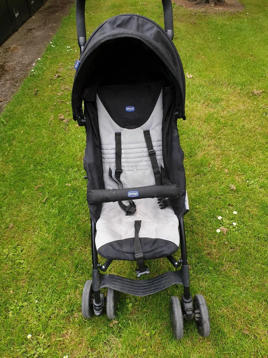 Chico buggy/ stroller - Image 1