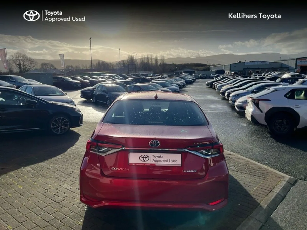 Toyota Corolla COROLLA LUNA SALOON - Image 4