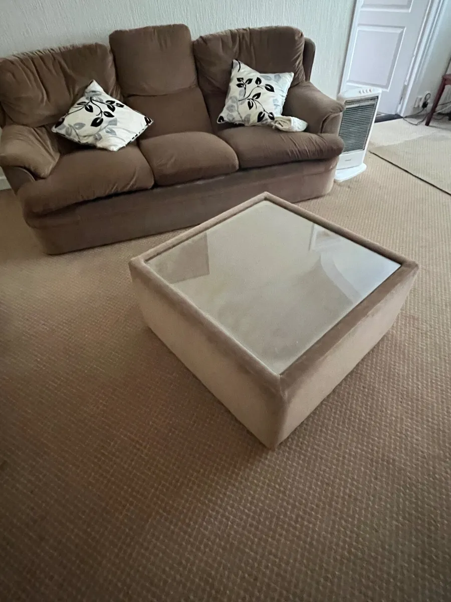 5 Piece Living Room Suite - Image 1