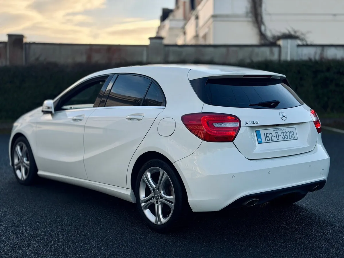 2015 MERCEDES A180 AUTO - Image 4