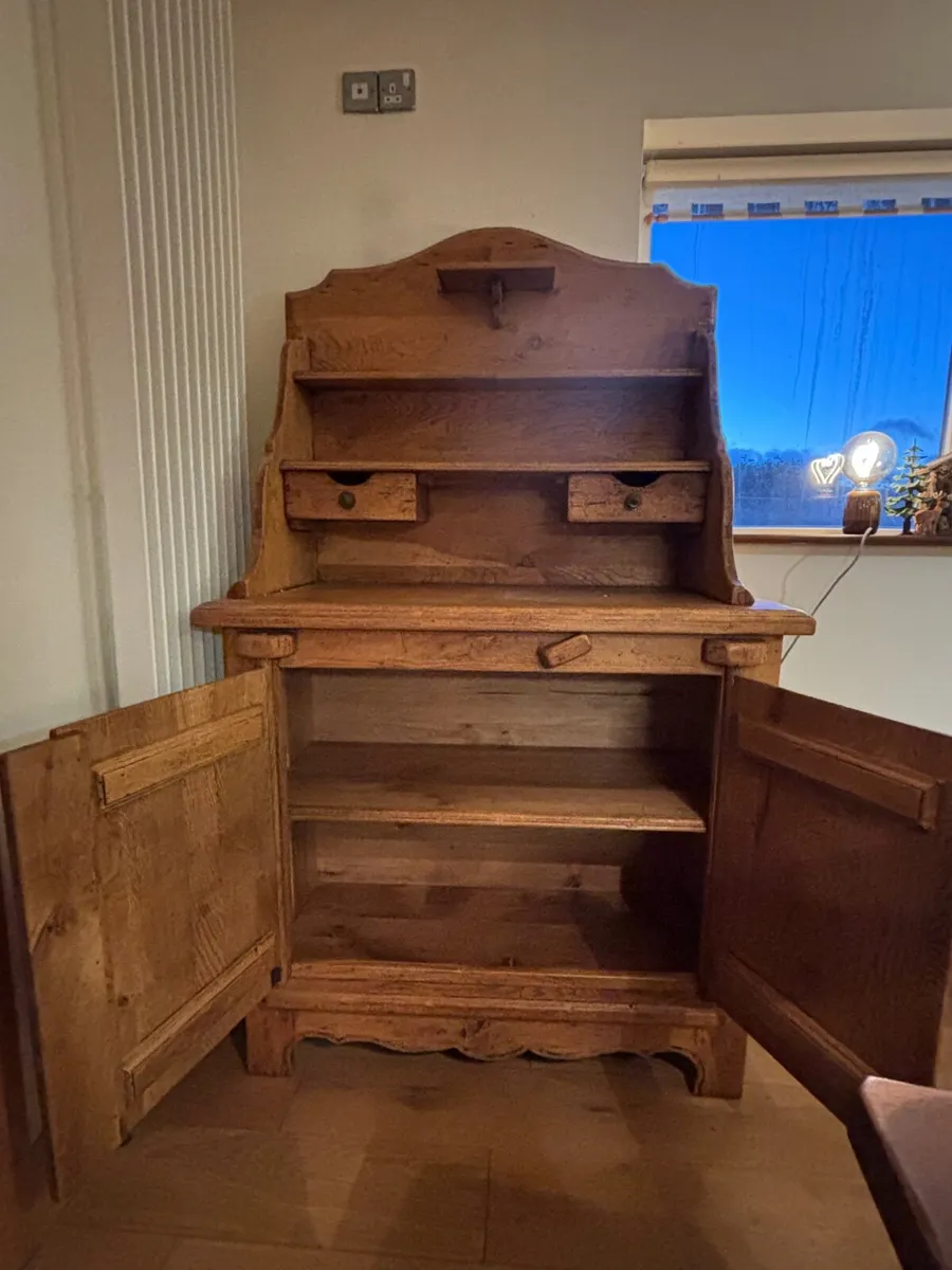 Oak dresser - Image 3