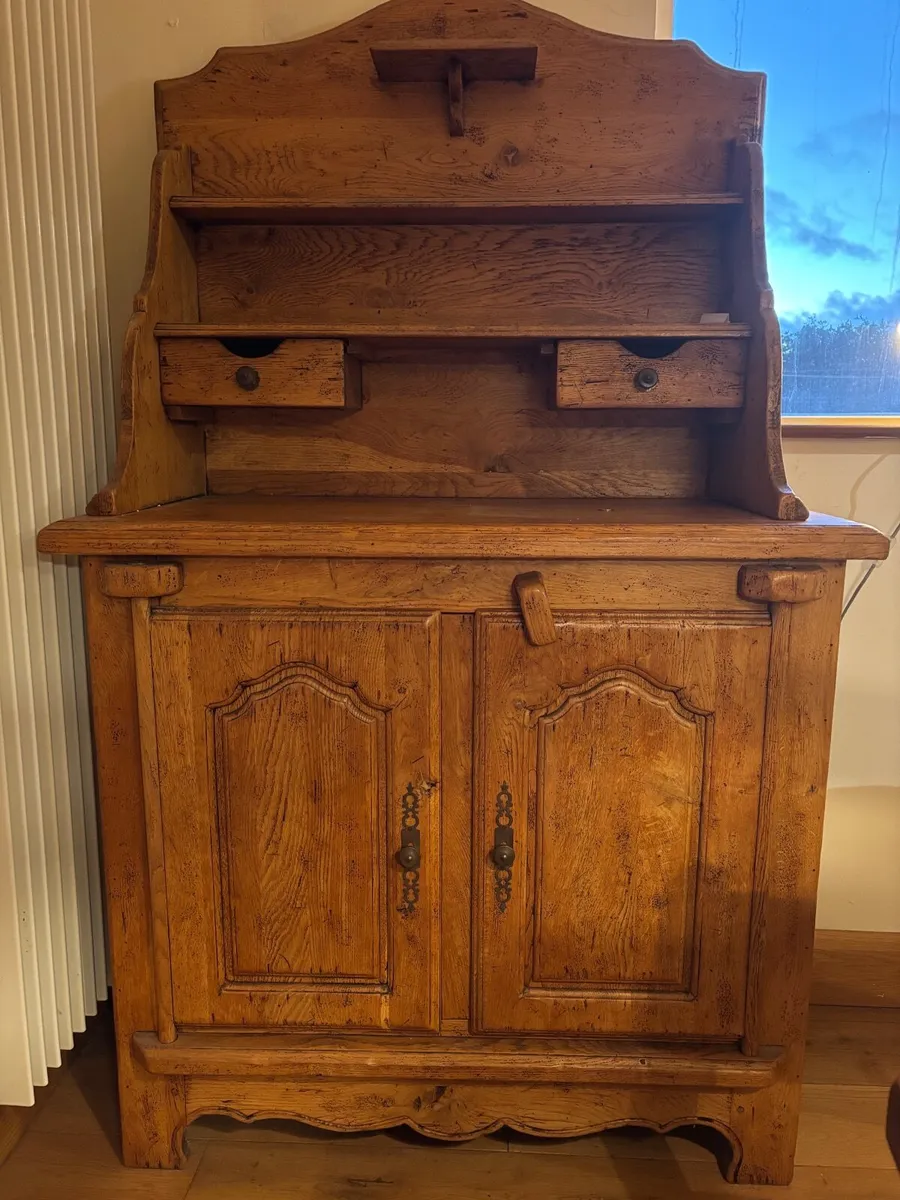 Oak dresser - Image 1