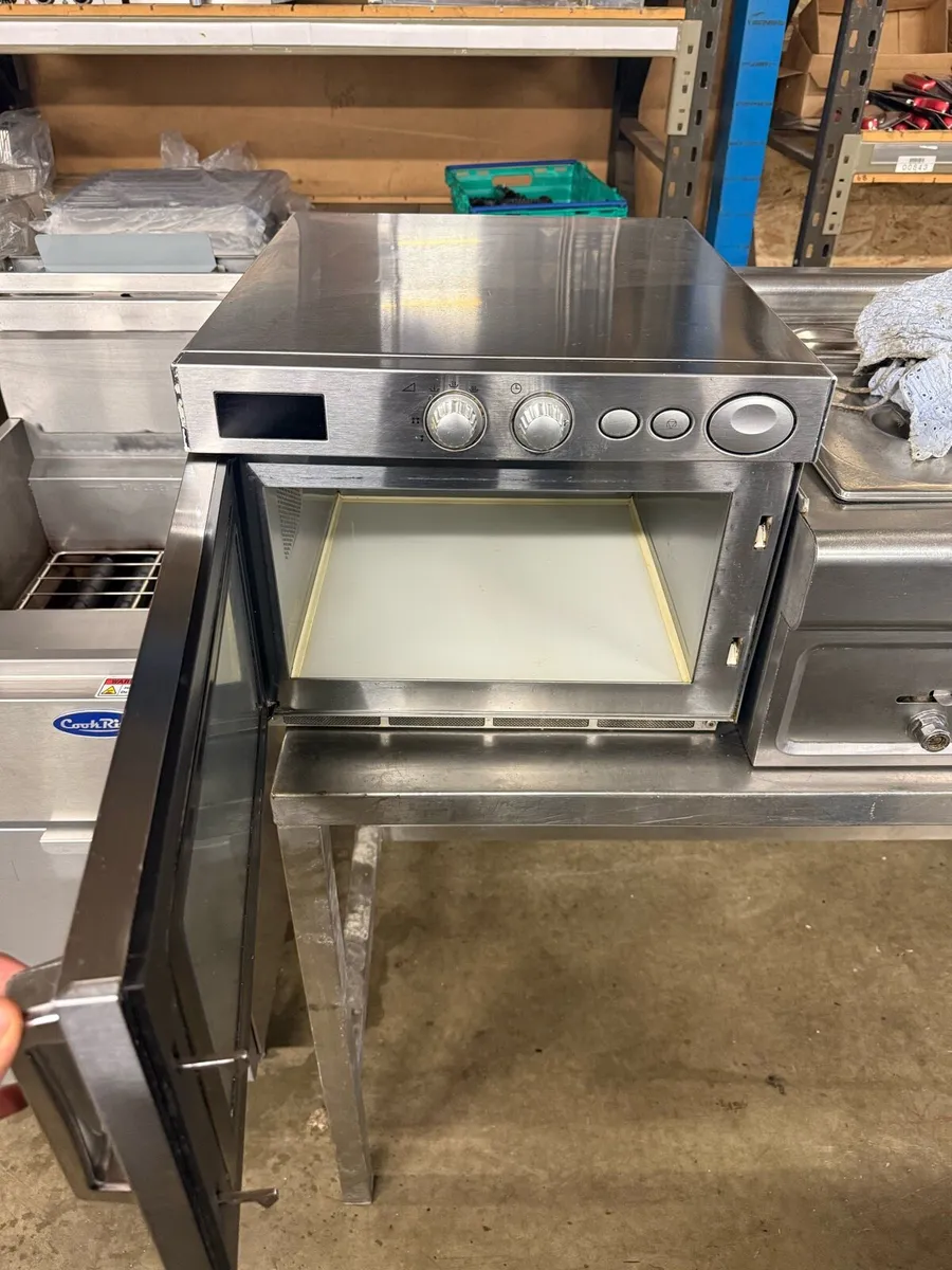 Samsung 1850w microwave - Image 2