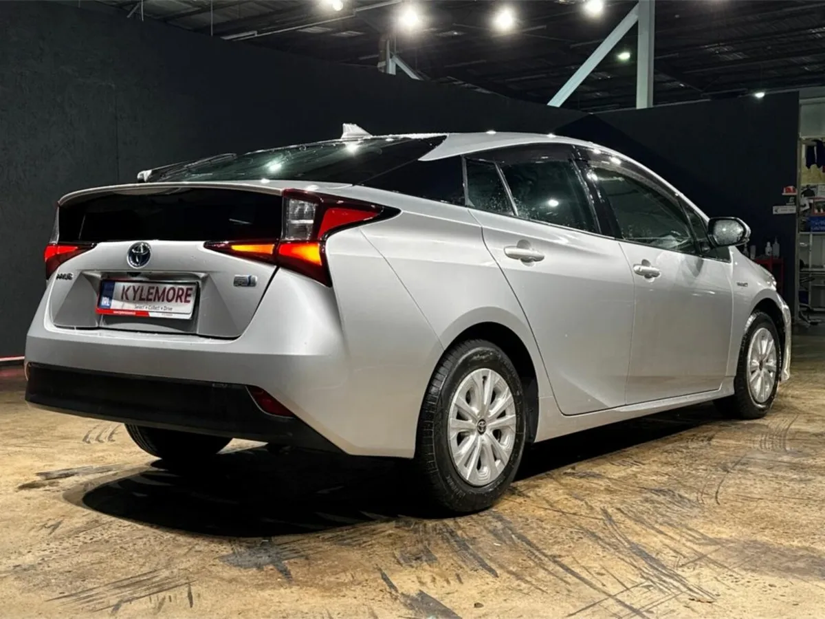 Toyota Prius 1.8L HYBRID AUTOMATIC - REVERSE CAMER - Image 4