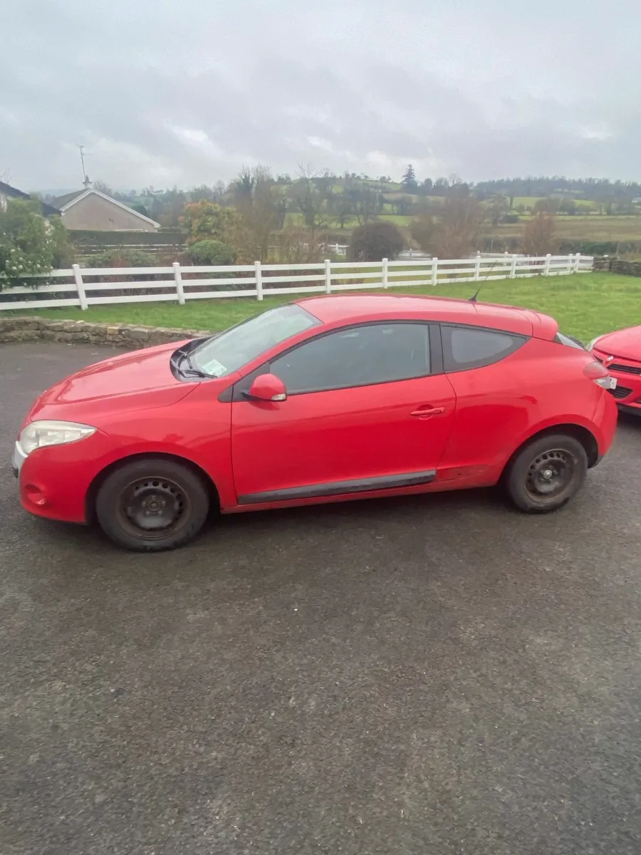 Renault Megane 2010 - Image 2
