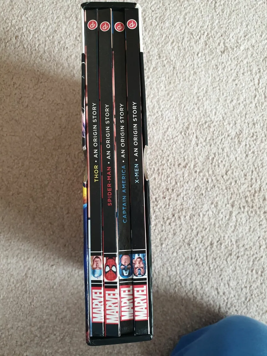 Super hero books set - Image 3