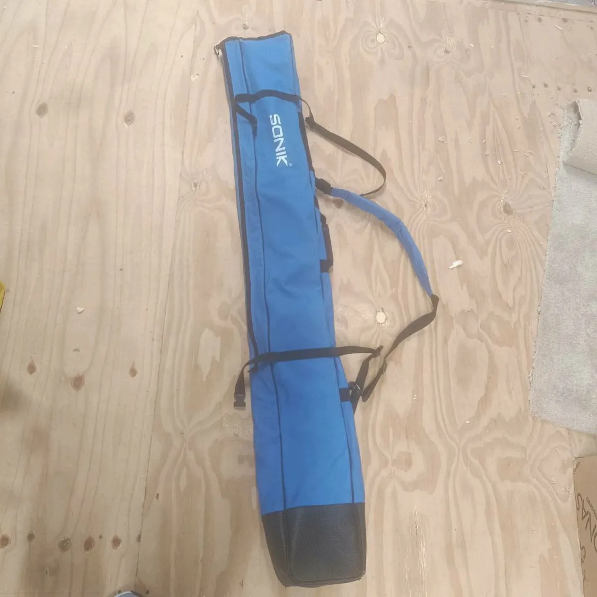 Sonik quiver holdall - Image 1