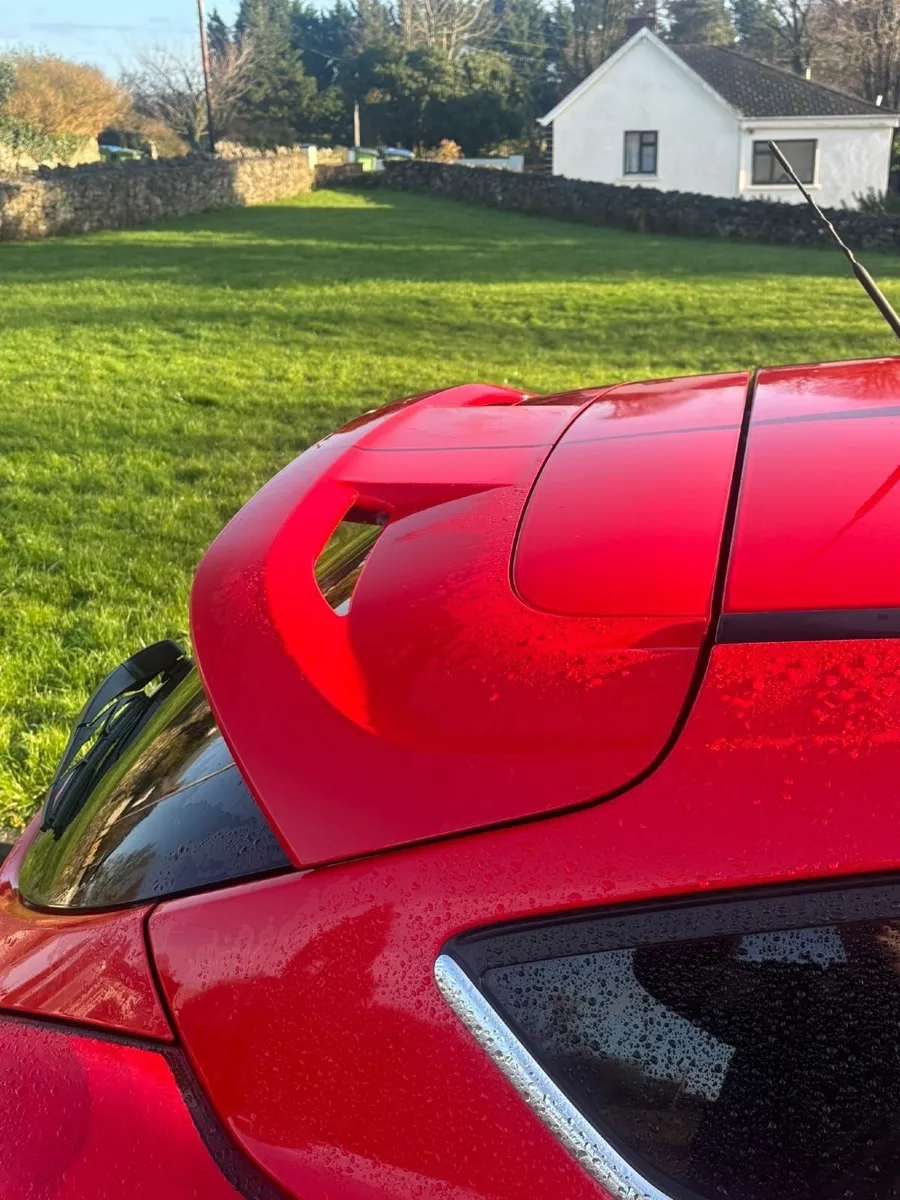 Ford Focus 2015 - Image 2