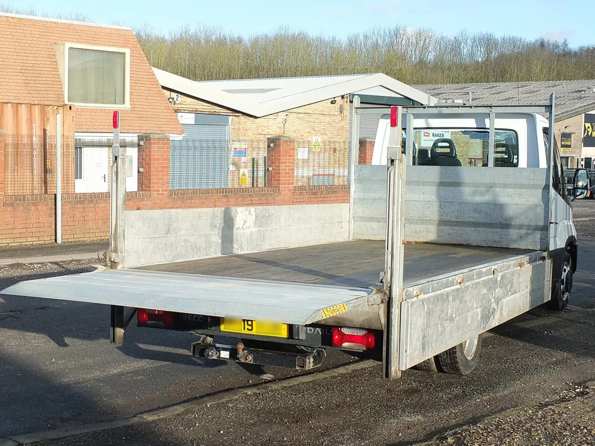 2019 Iveco Daily Dropside Van with Tail Lift - Image 4
