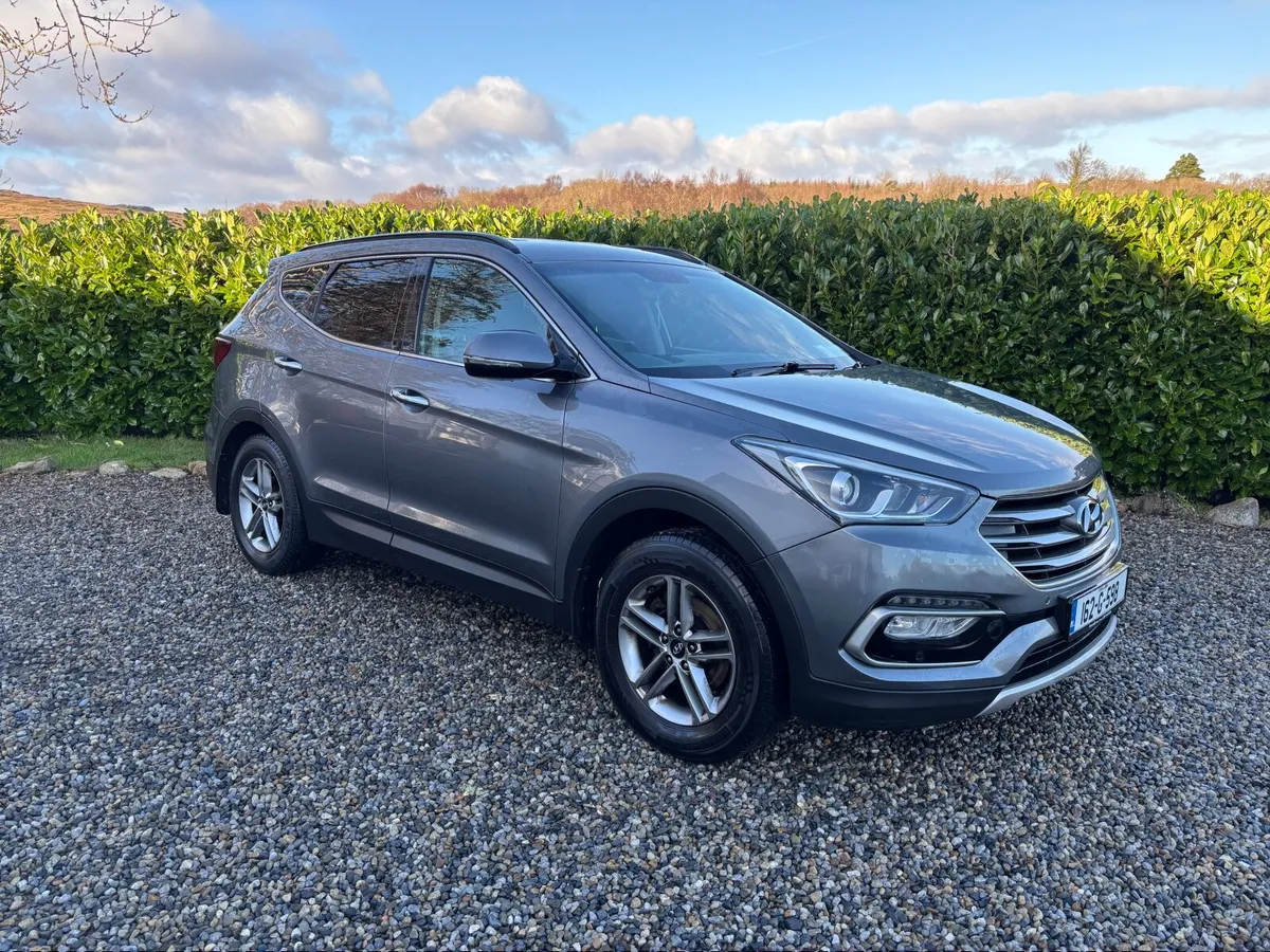 Hyundai Santa Fe 2016 - Image 1