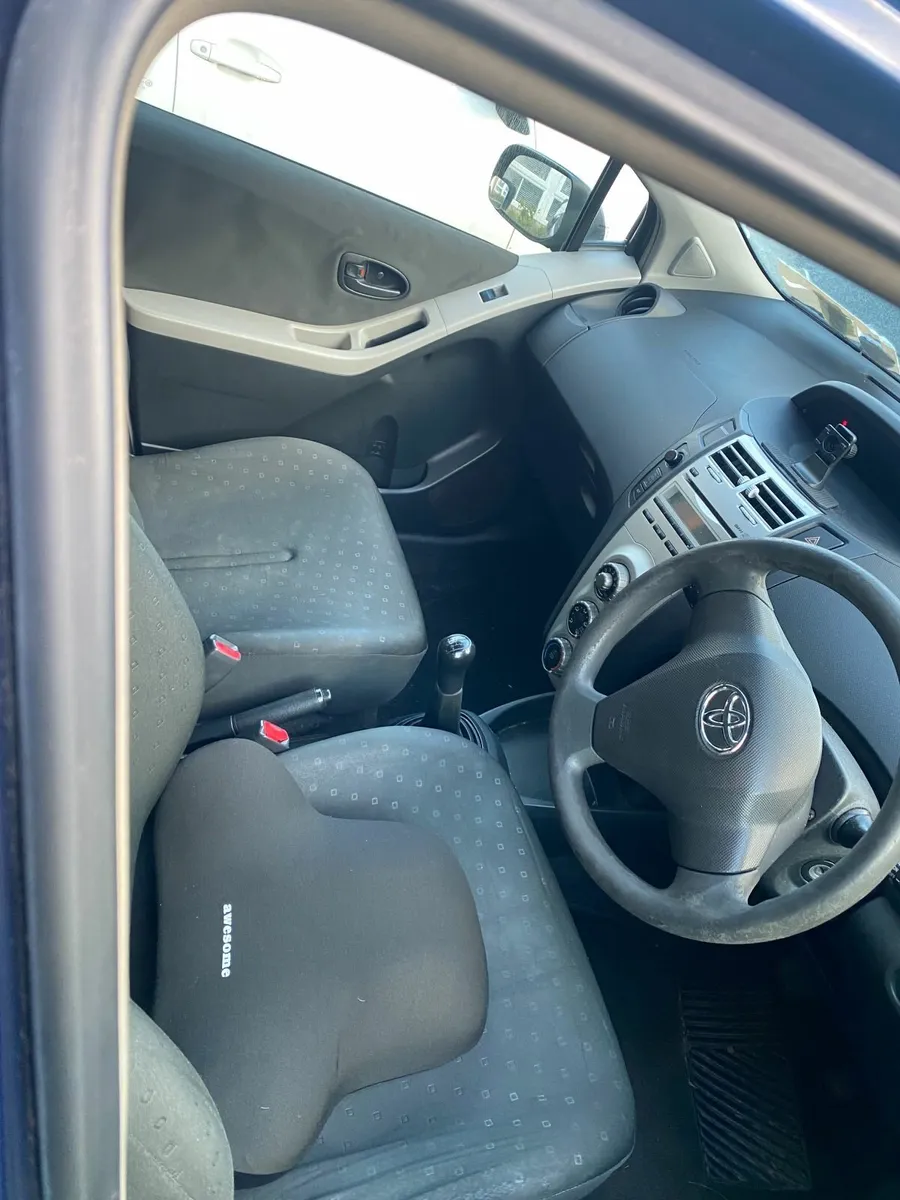 Toyota Yaris 2008 - Image 4