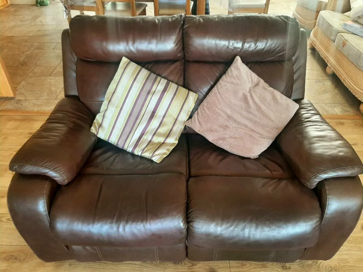 3-2-1 Leather Recliner sofa suite - Image 2