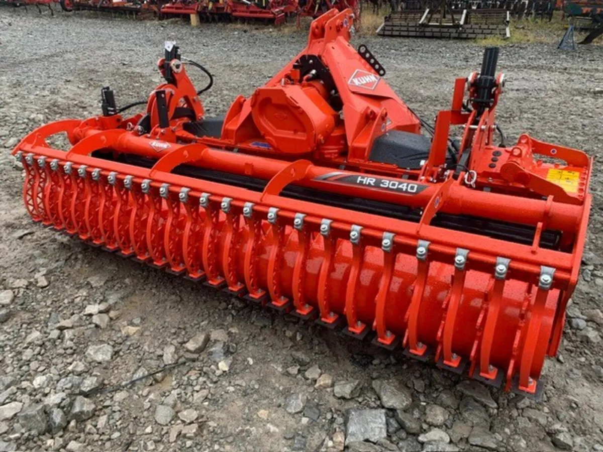 KUHN HR3040, NEW @ 0% - Image 1