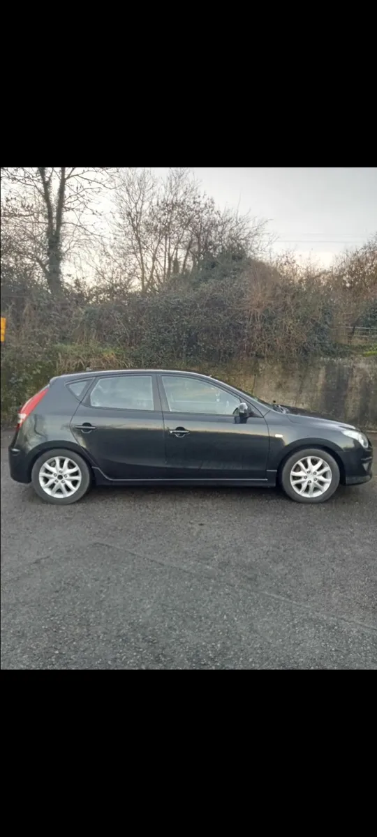 Hyundai i30 2010 - Image 1