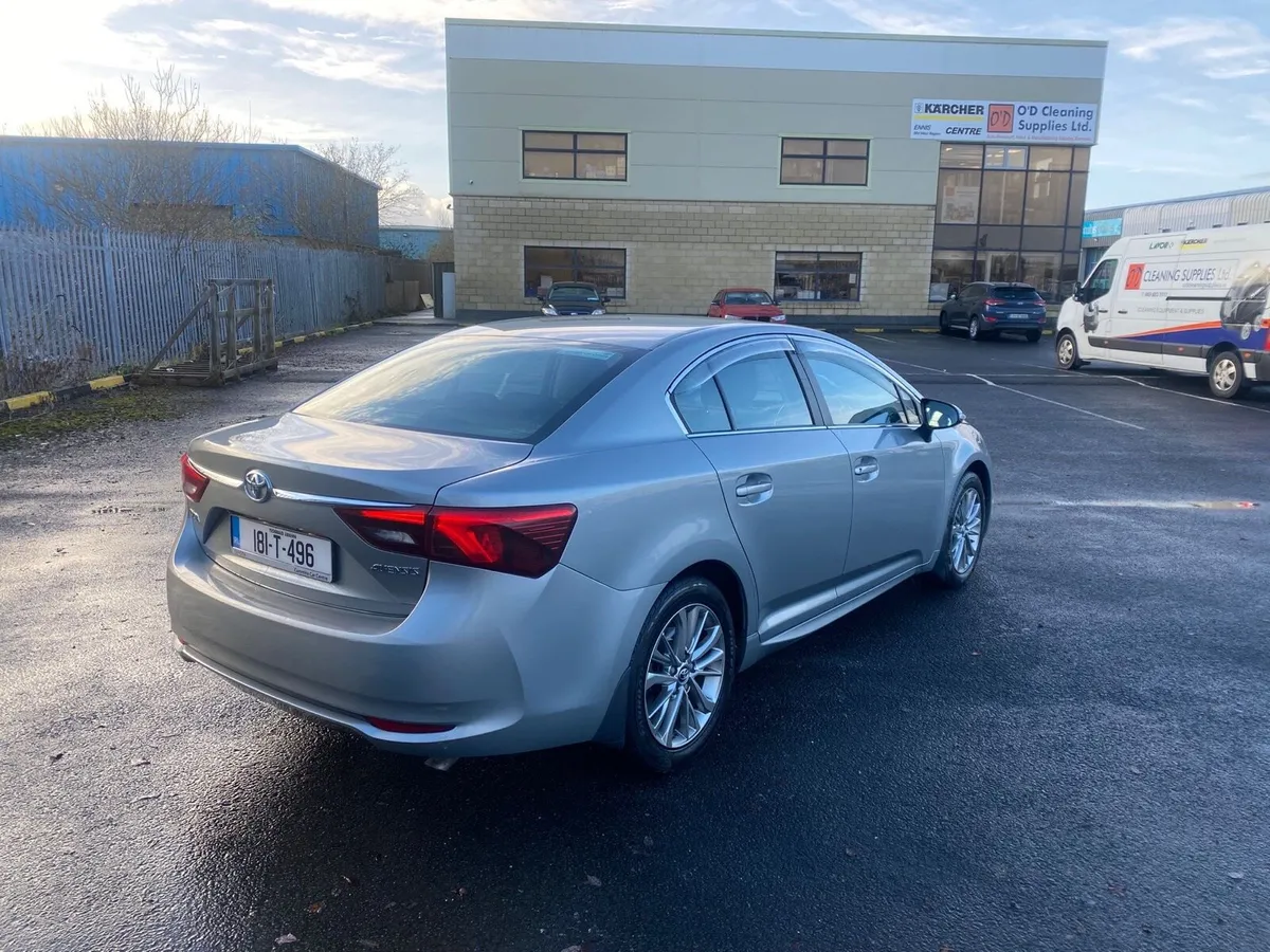 2018 Toyota avensis - Image 4