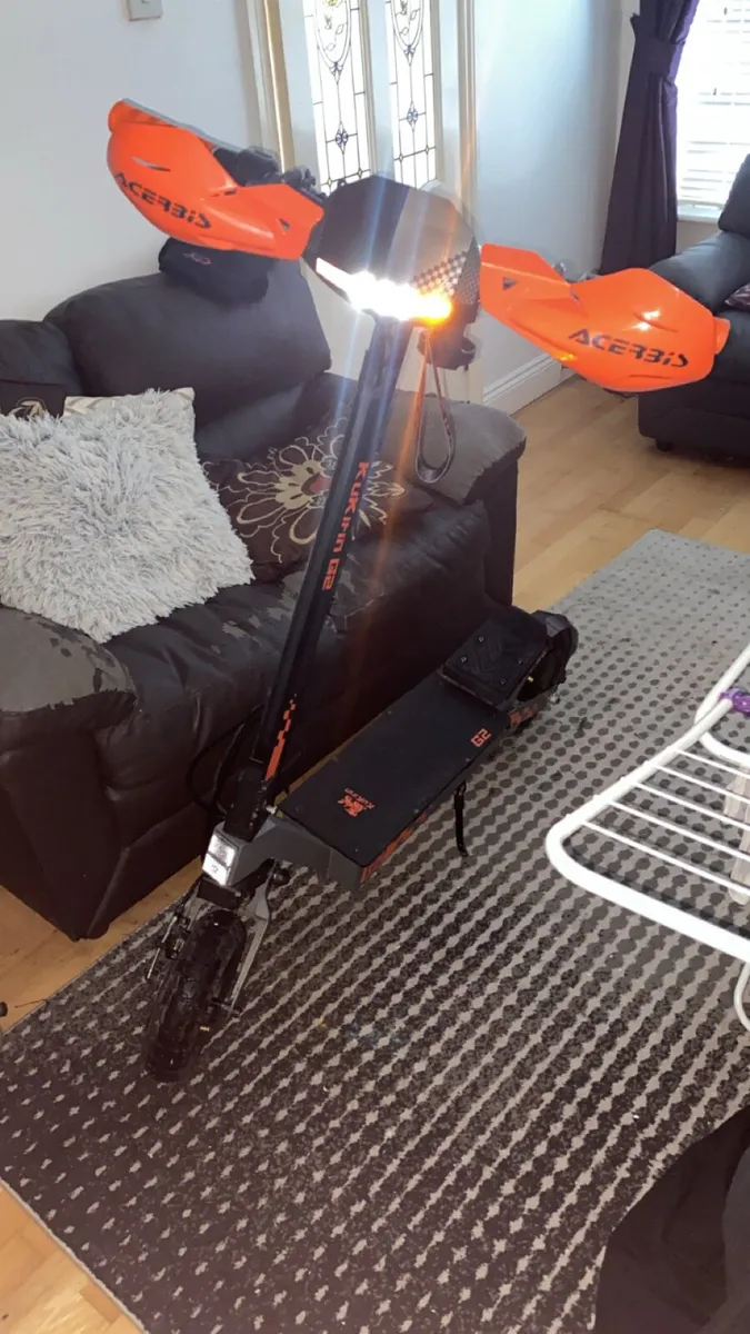 Electric scooter - Image 2