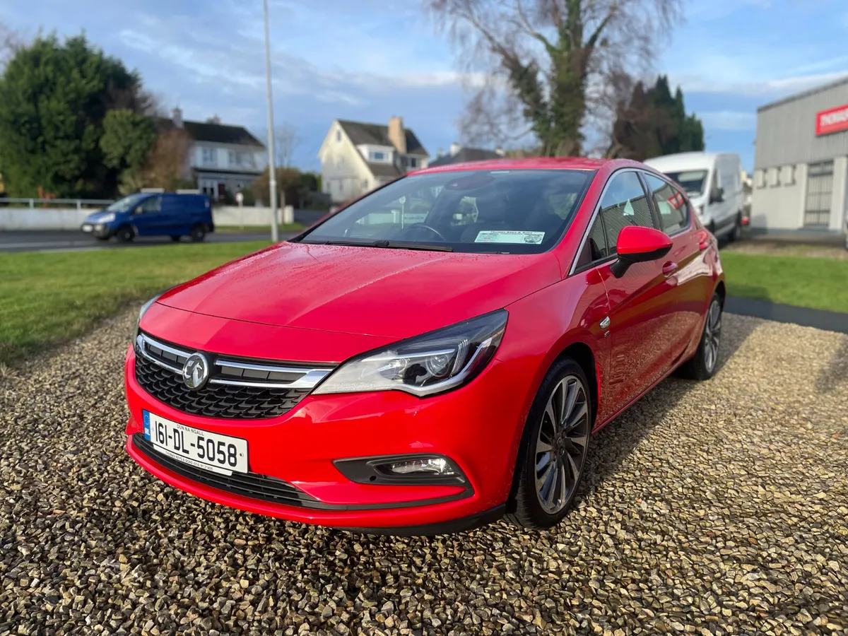 2016 Vauxhall Astra LOW MILES 1.6  SRI NAV 108BHP - Image 2