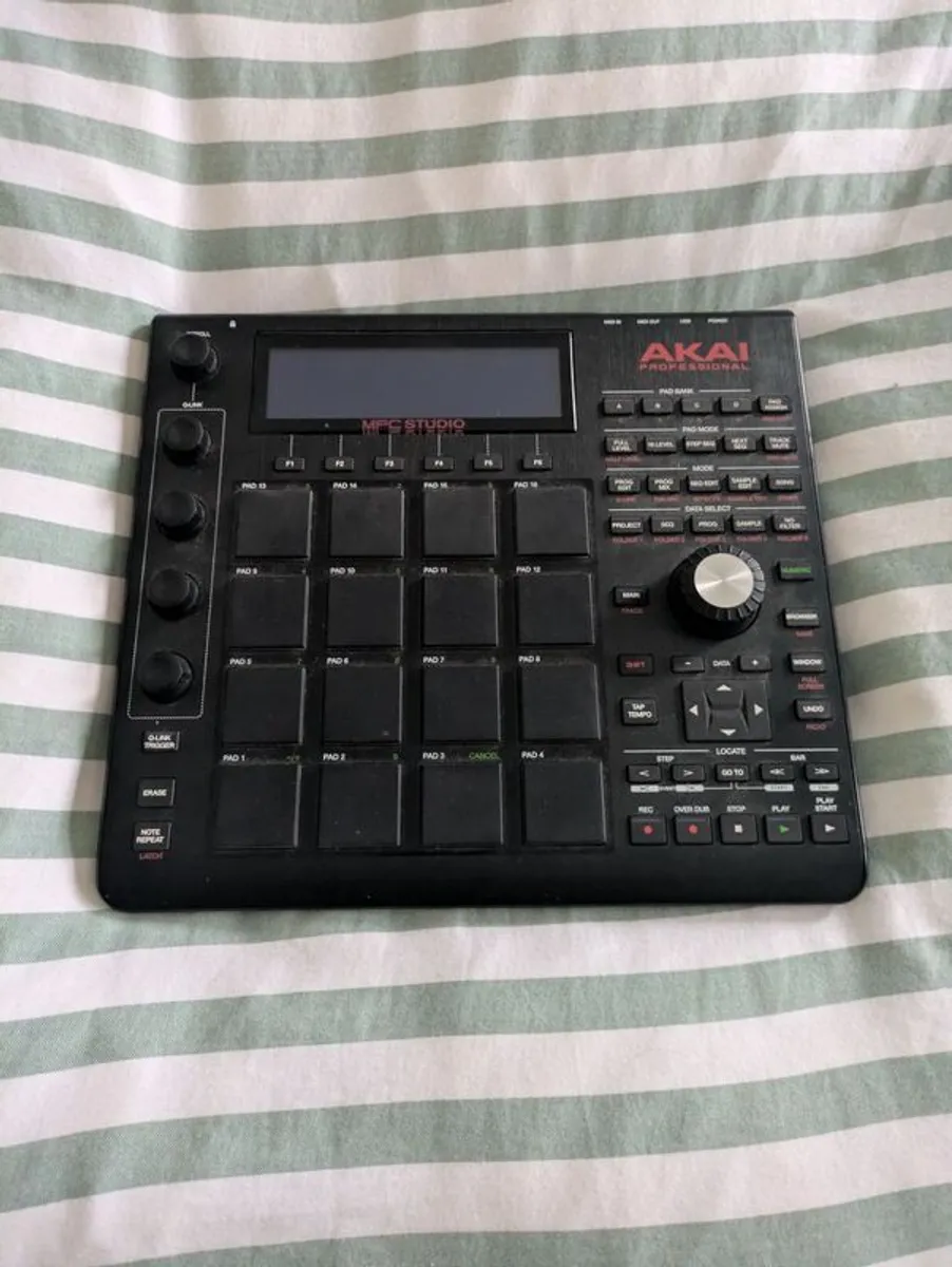 MPC Studio Black - Image 1