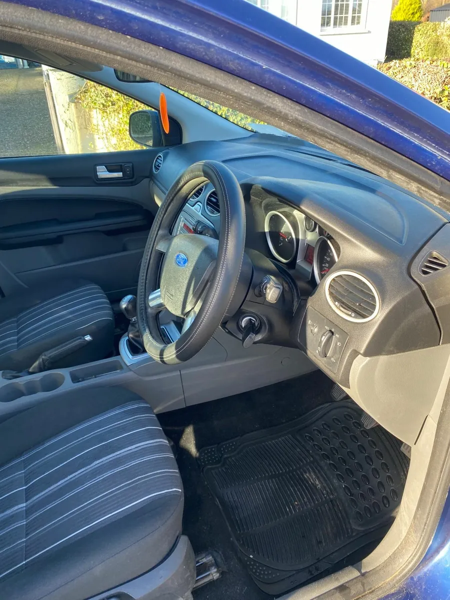 Ford Focus 2008 - Image 2