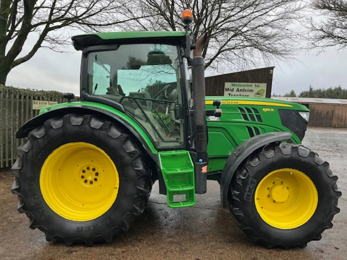 John Deere 6115R with TLS suspension - Image 1