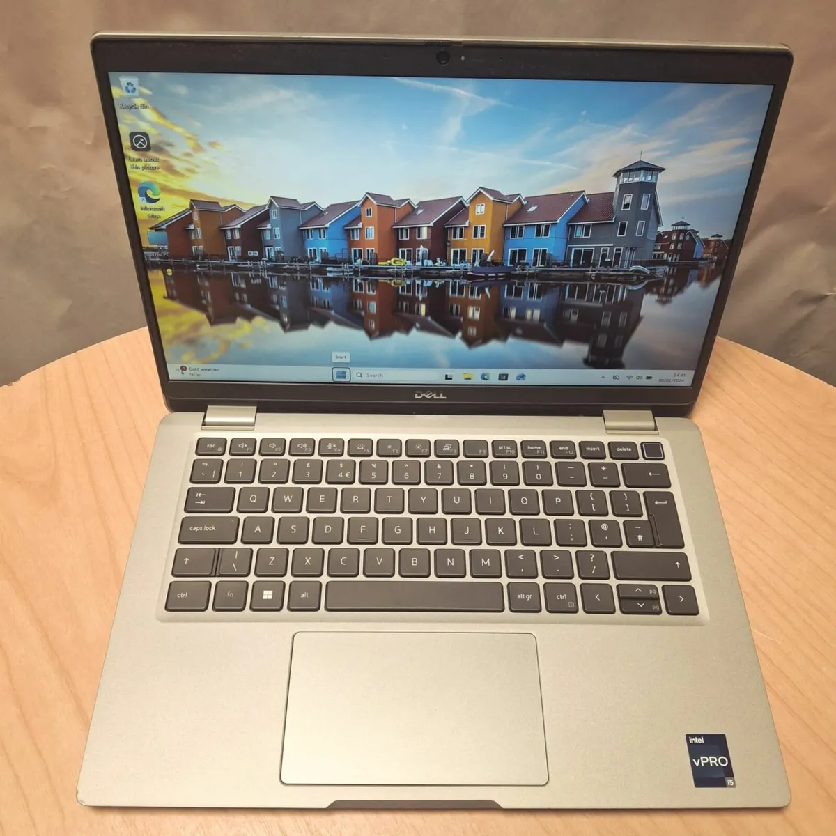 Dell Latitude 5330 | i5-1245U | 16GB RAM | SKU 666 - Image 2