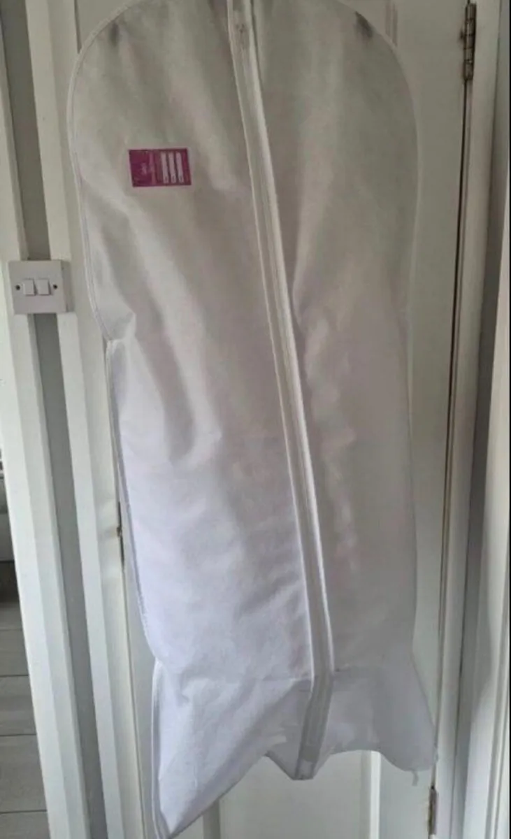 Communion dress - Image 3