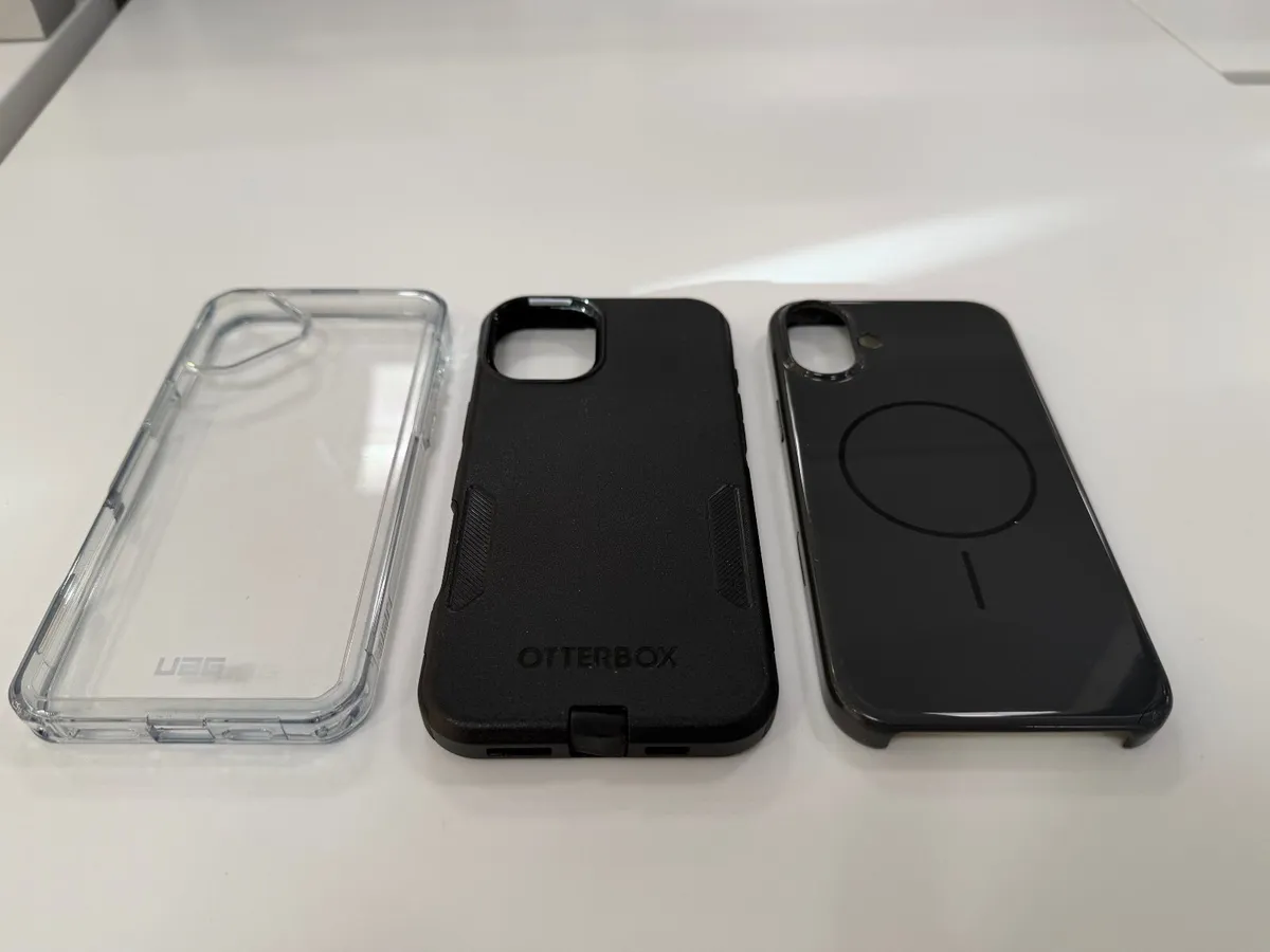 iPhone 16 Plus 128GB Black - Image 3