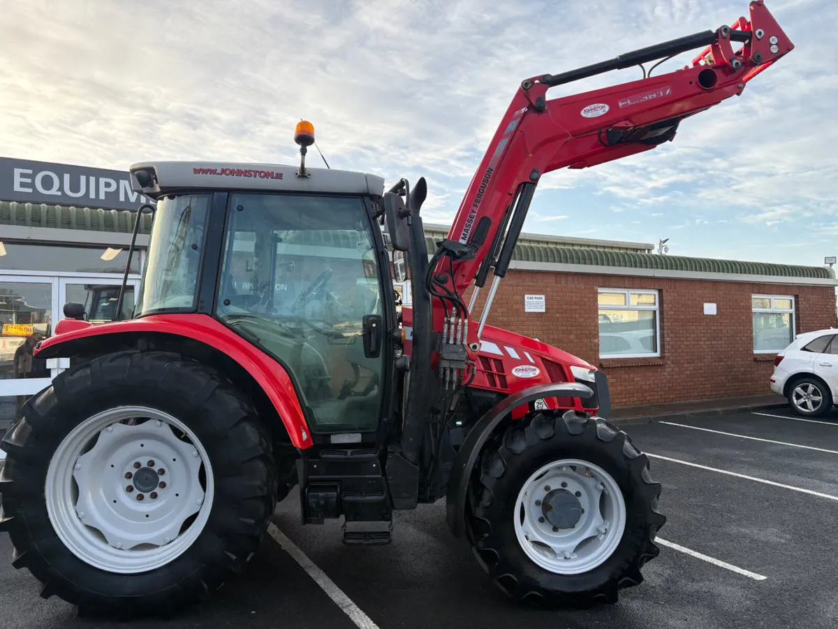 2017 Massey Ferguson 5610 - Image 2