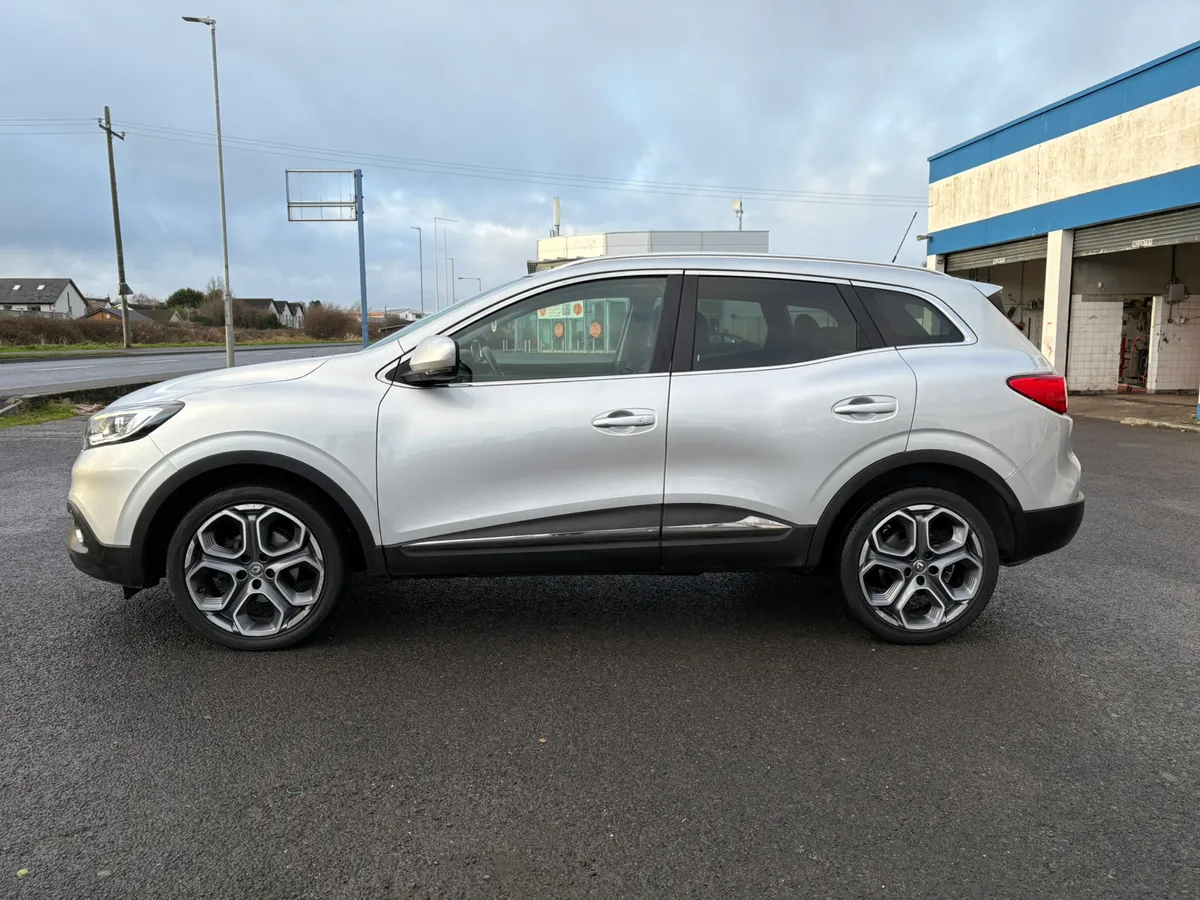 Renault Kadjar 2017//TOP SPEC LOW KMS - Image 3