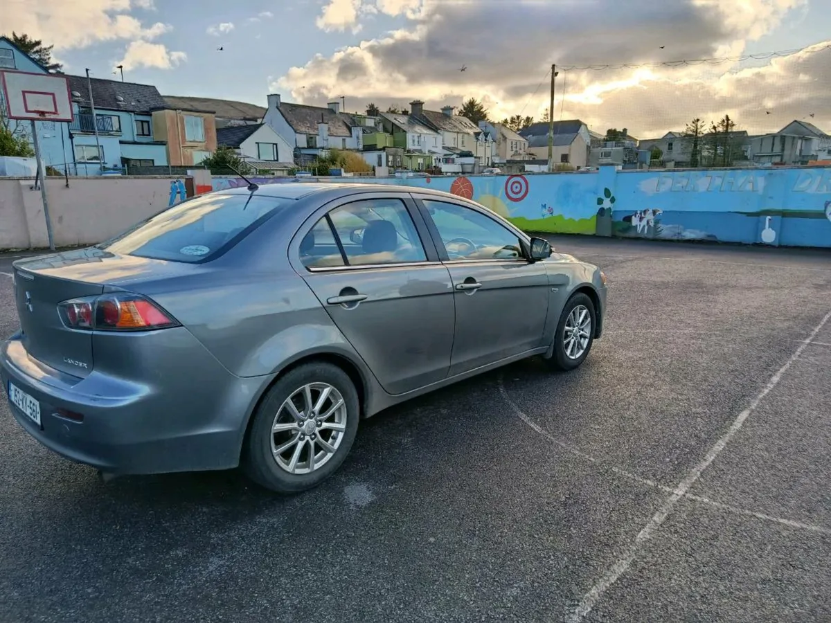 Mitsubishi Lancer - Image 4