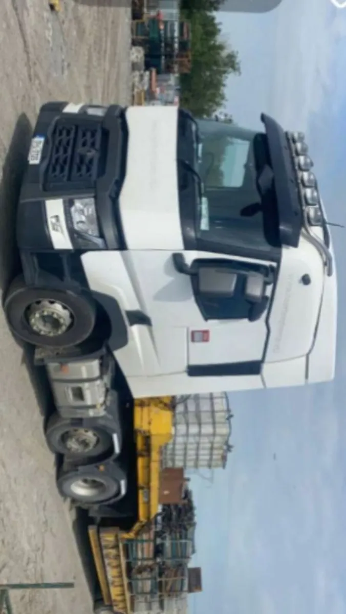 Renault T460 6x2