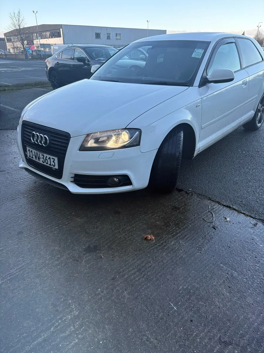 Audi A3 S Line Black Edition 2.0 TDI - Image 2