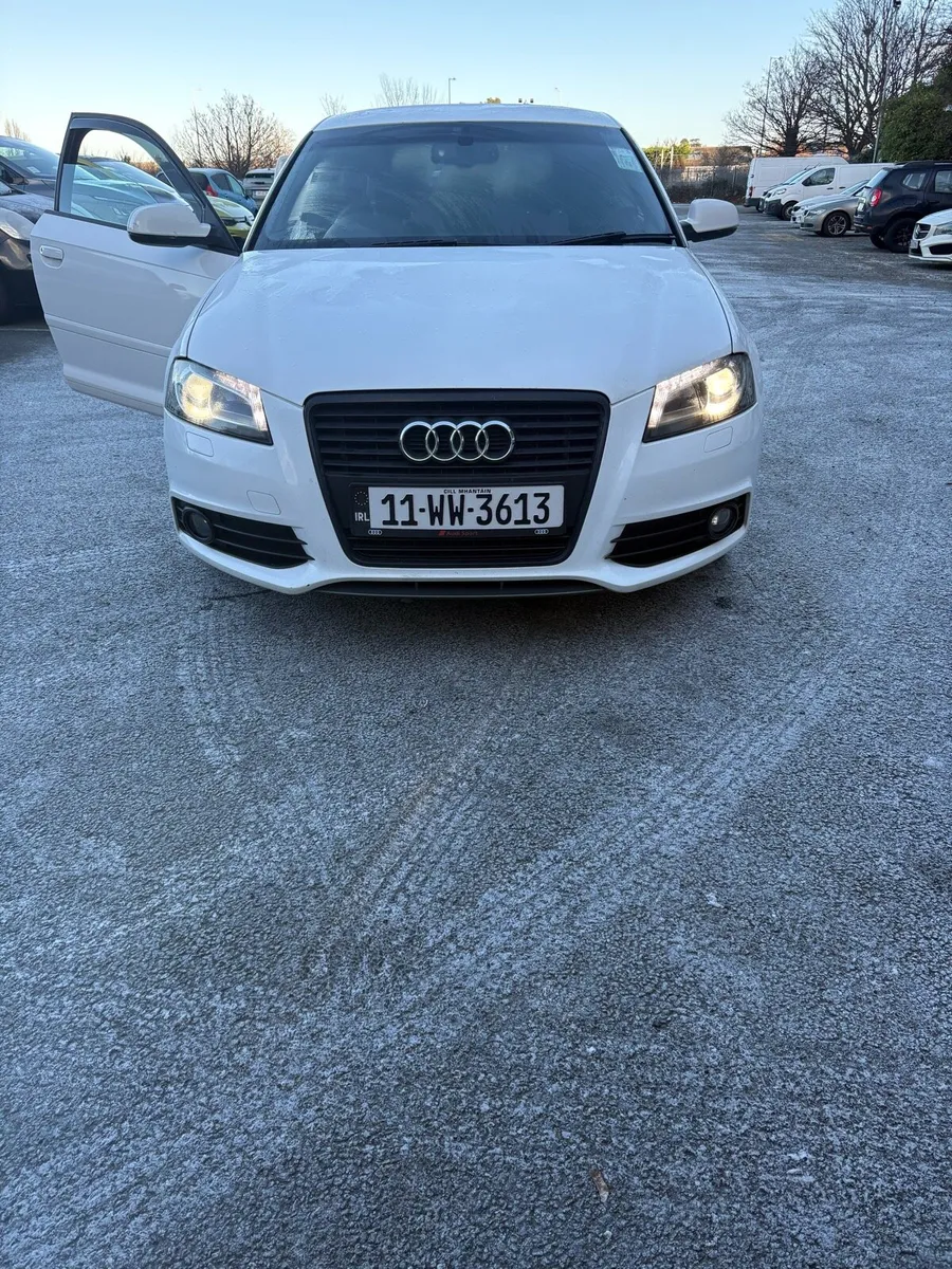 Audi A3 S Line Black Edition 2.0 TDI - Image 3