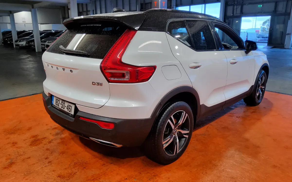 Volvo XC40 2018 - Image 4