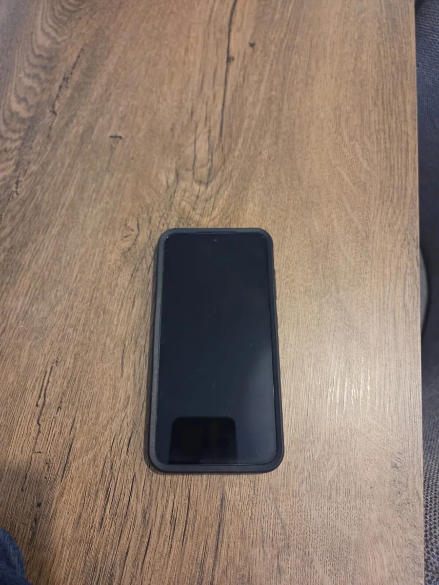 Samsung S23 128gb - Image 1