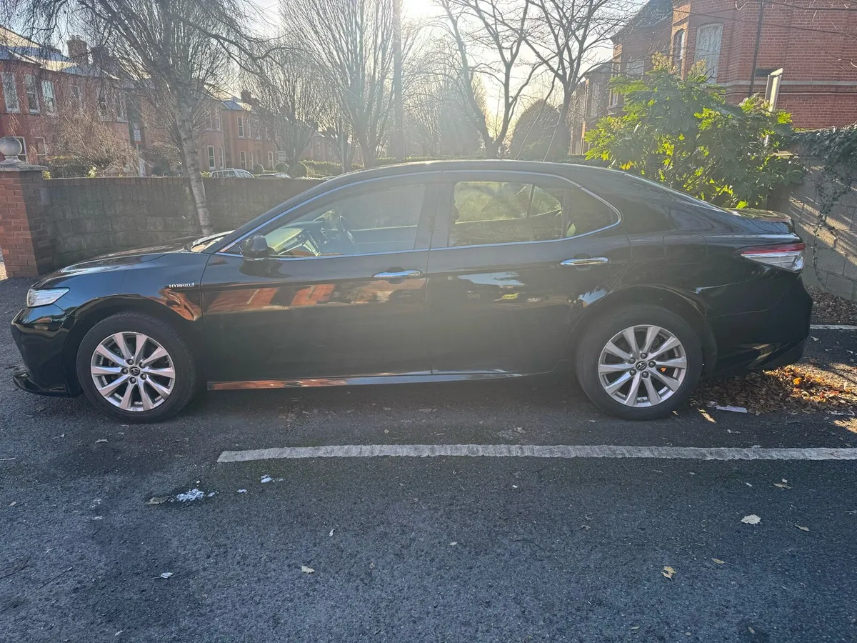 Toyota Camry - Image 4