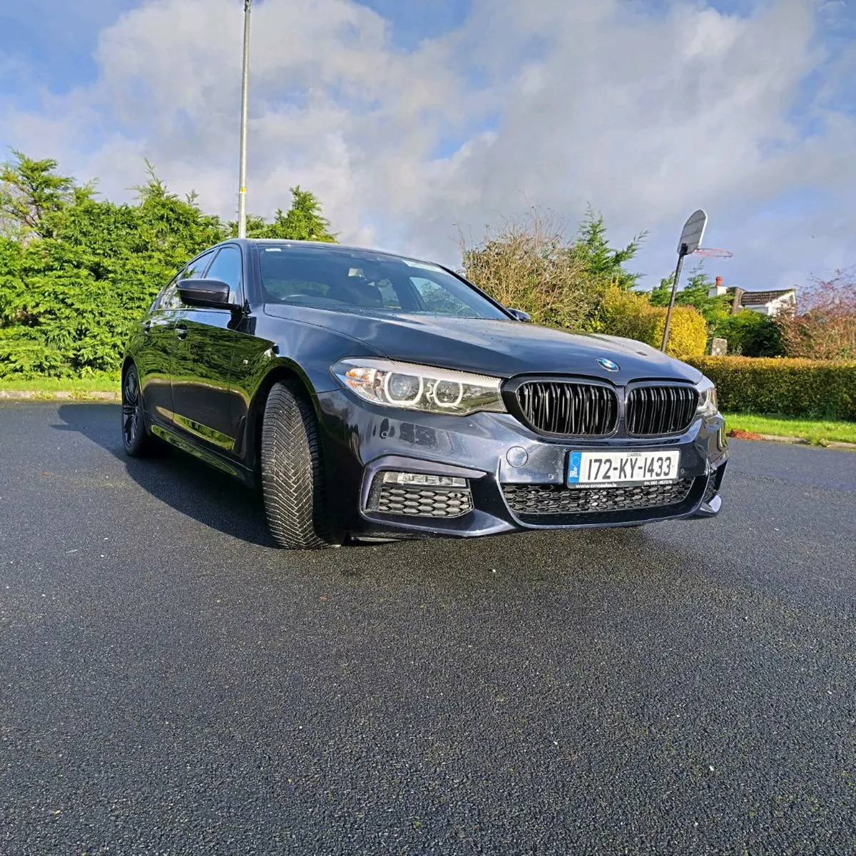 Carbon Black BMW 520D M sport G30 - Image 1