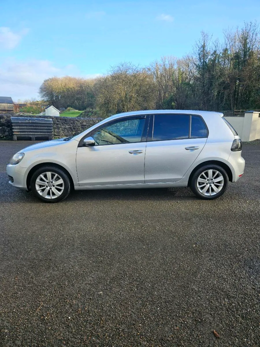 VW Golf 1.6TDI Bluemotion - Image 2