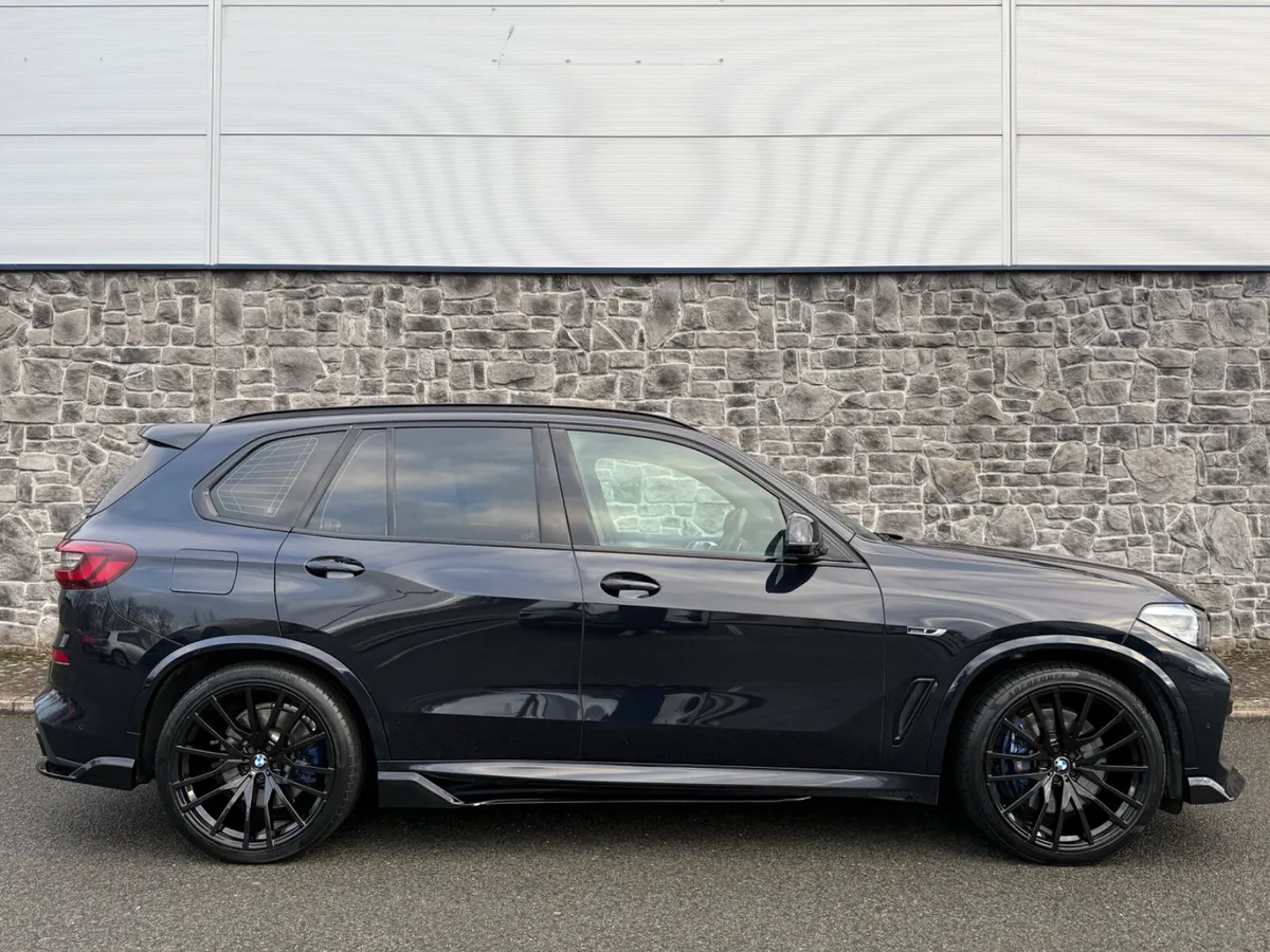 2022 BMW X5 M Sport X-Drive M Performance 45E FSH - Image 4