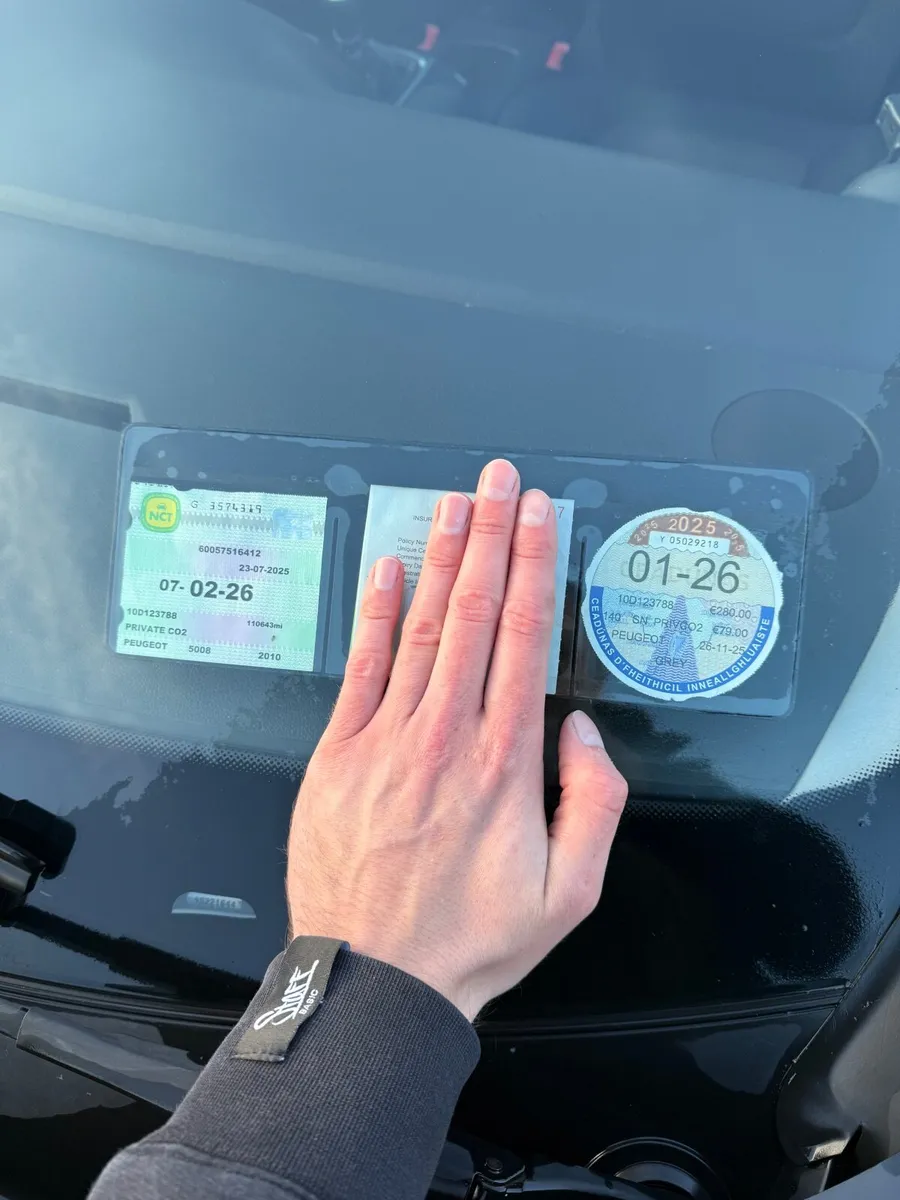 Peugeot 5008 2010 manual - Image 2