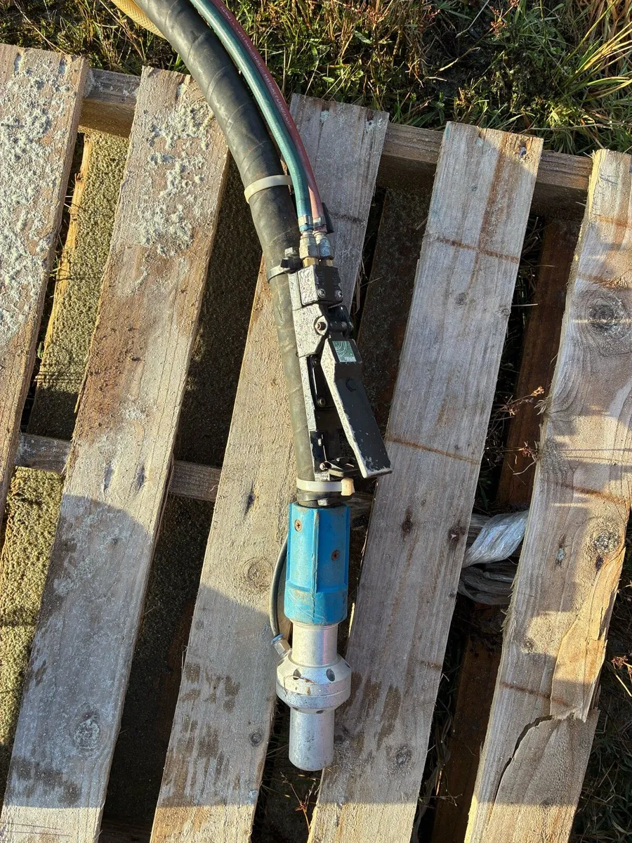 Wet and dry sand blaster - Image 3