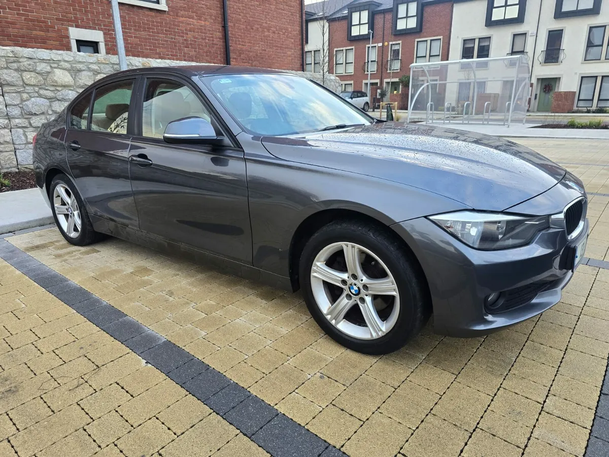 2013 316D NCT 06/26 / LEATHER - Image 4