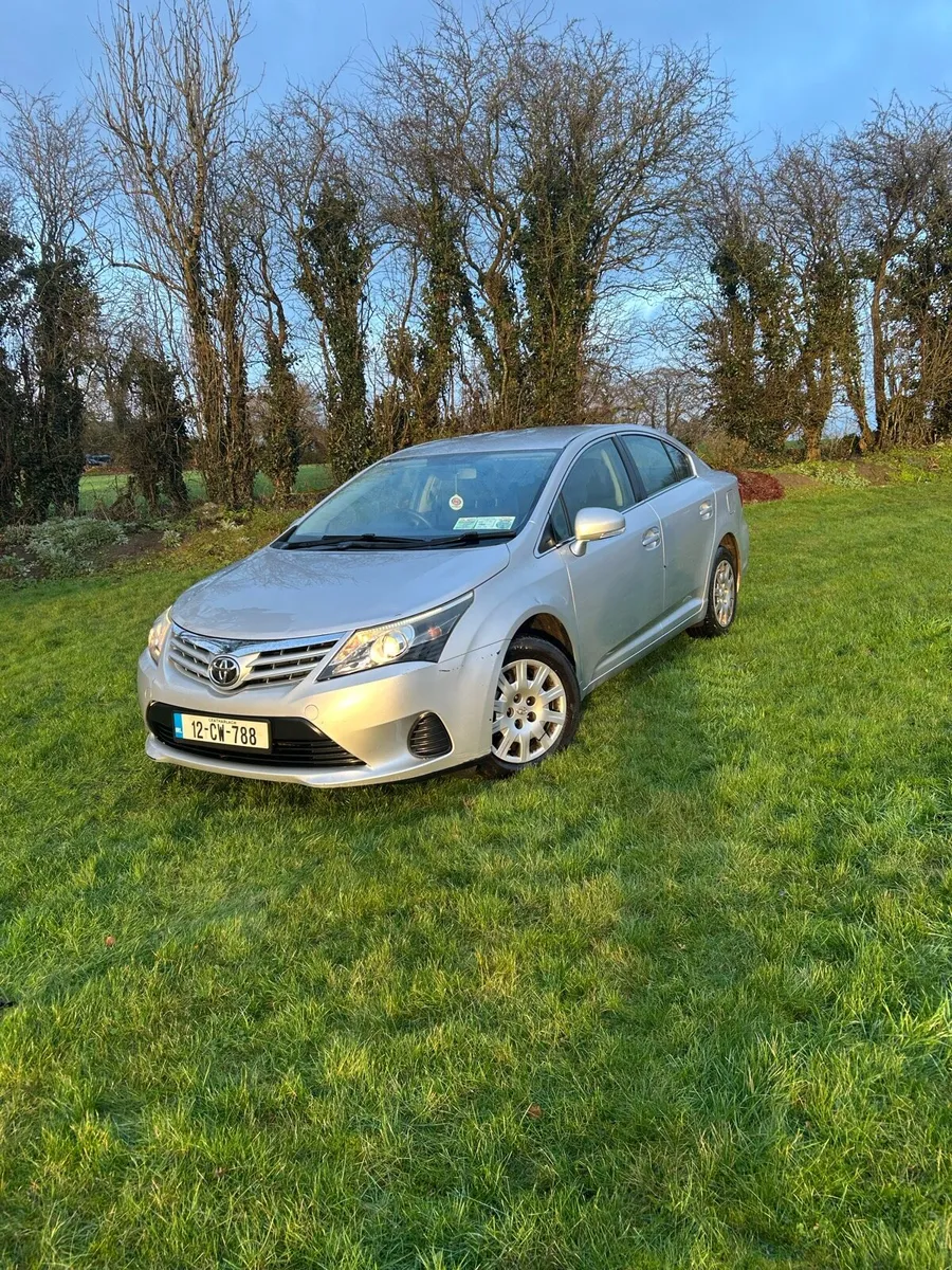 Toyota Avensis 2012 Low Mileage - Image 3