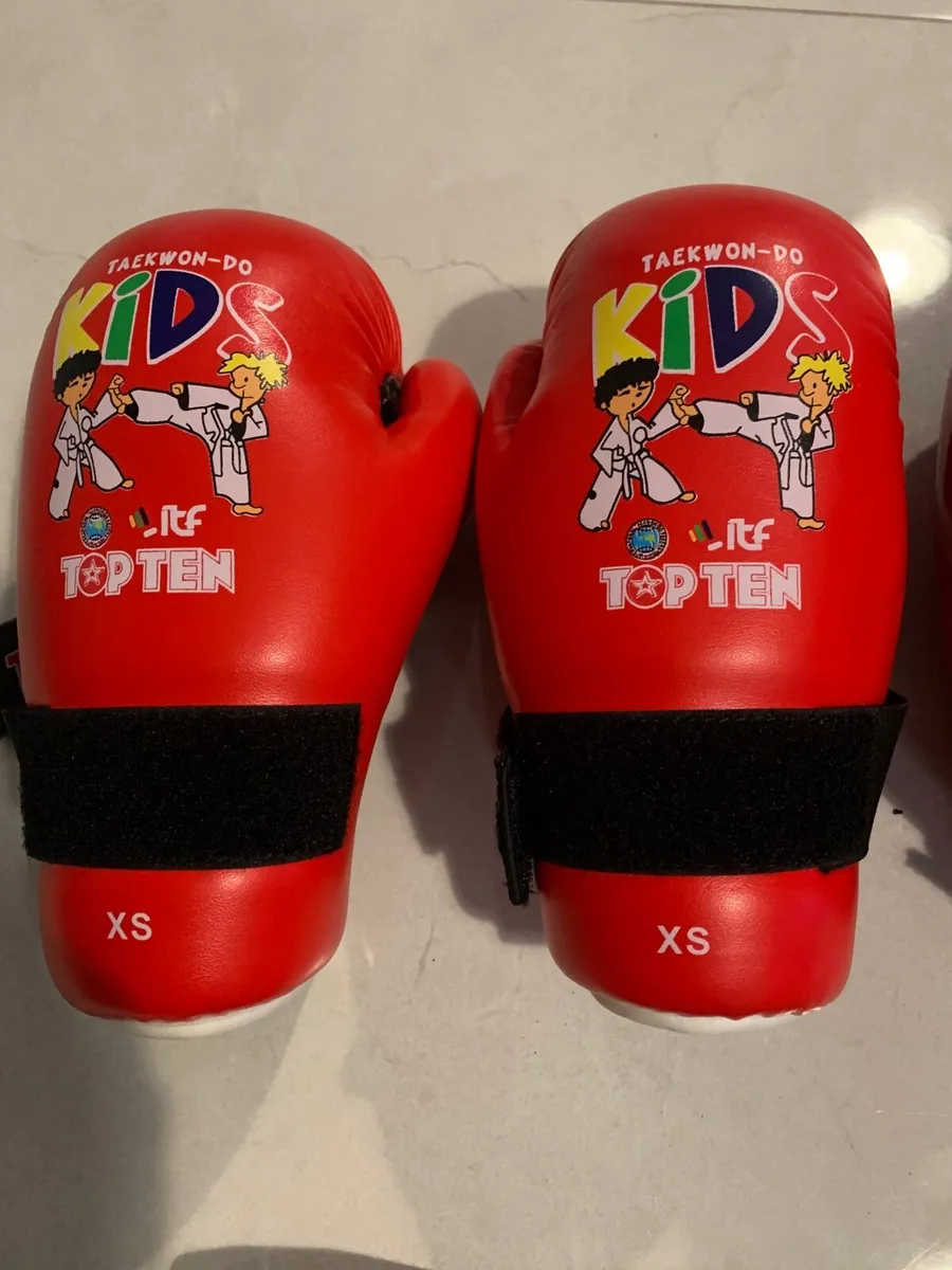 Taekwondo sparring set and uniform - Image 4