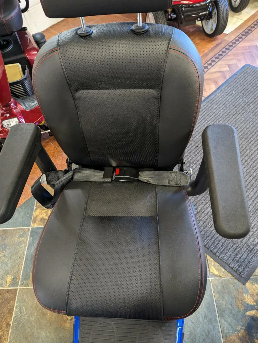 Mobility scooter - Image 3