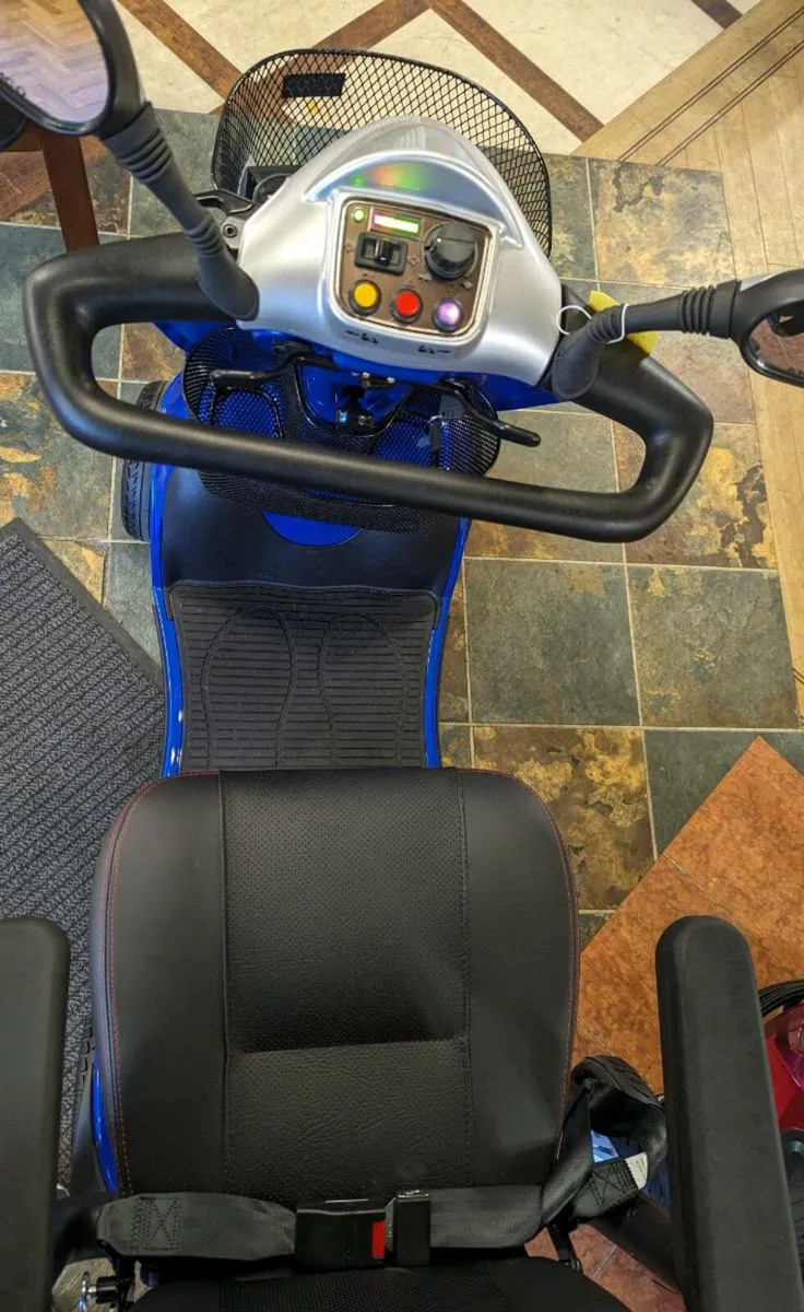 Mobility scooter - Image 4