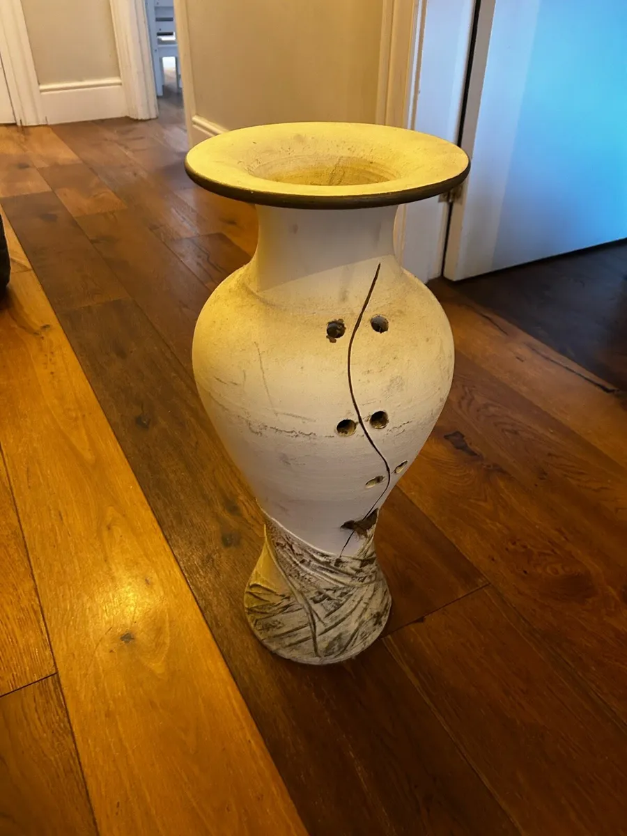 Vase - Image 2
